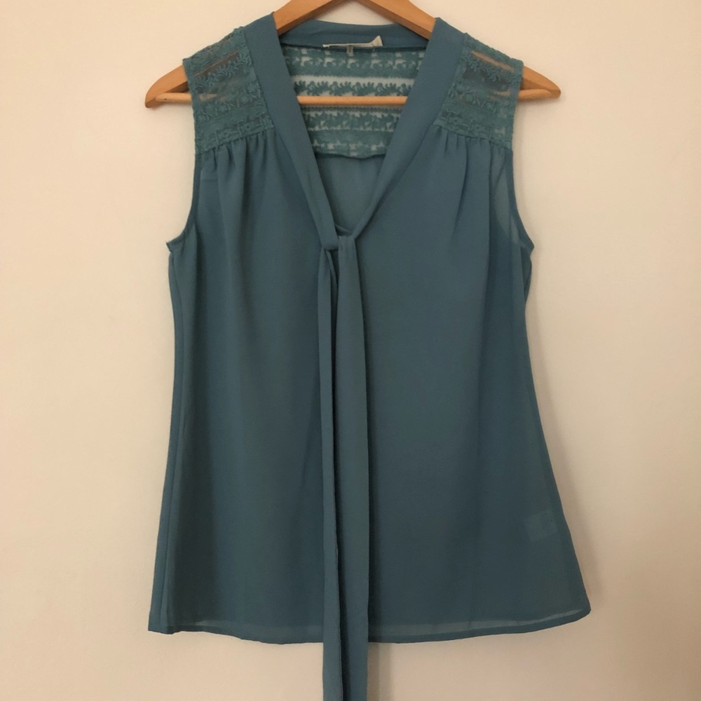 ModCloth Tie Neck Sleeveless Blouse